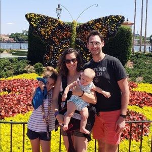 Meet your Posher, Elizabeth